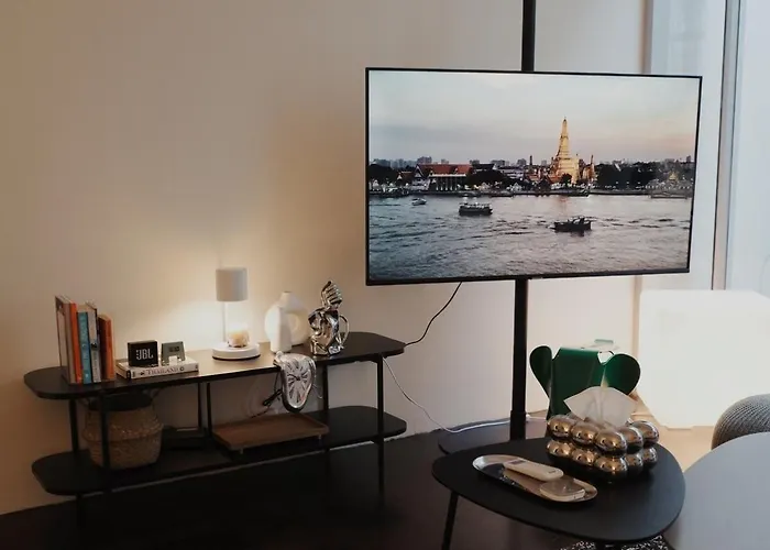 Charming 3br Design Loft In The Heart Of Ari